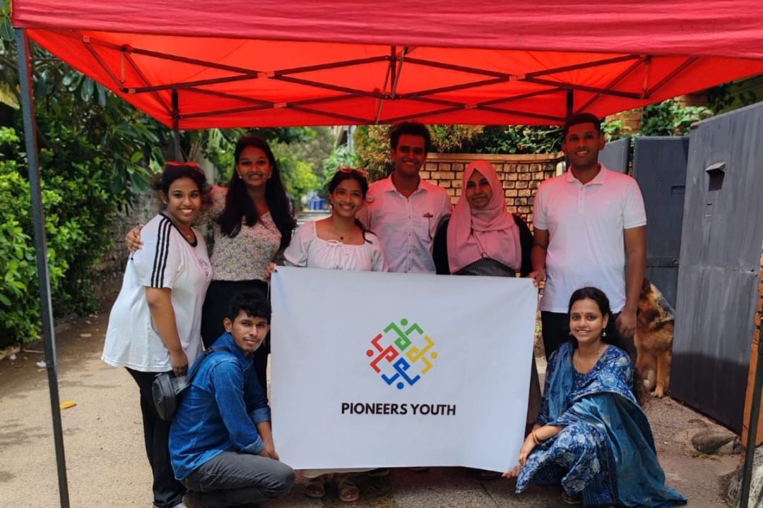 Pioneers Youth Poson Dansal Group Photo
